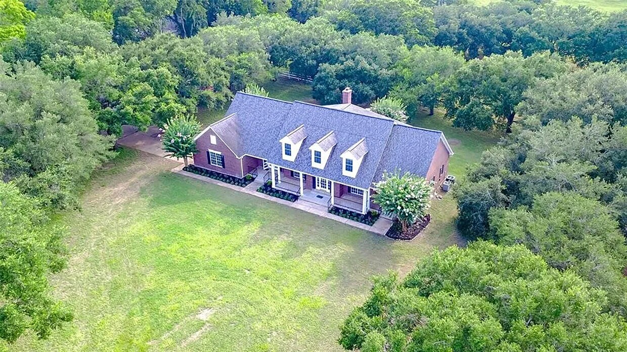Two-Story Family Home in FULSHEAR, TX